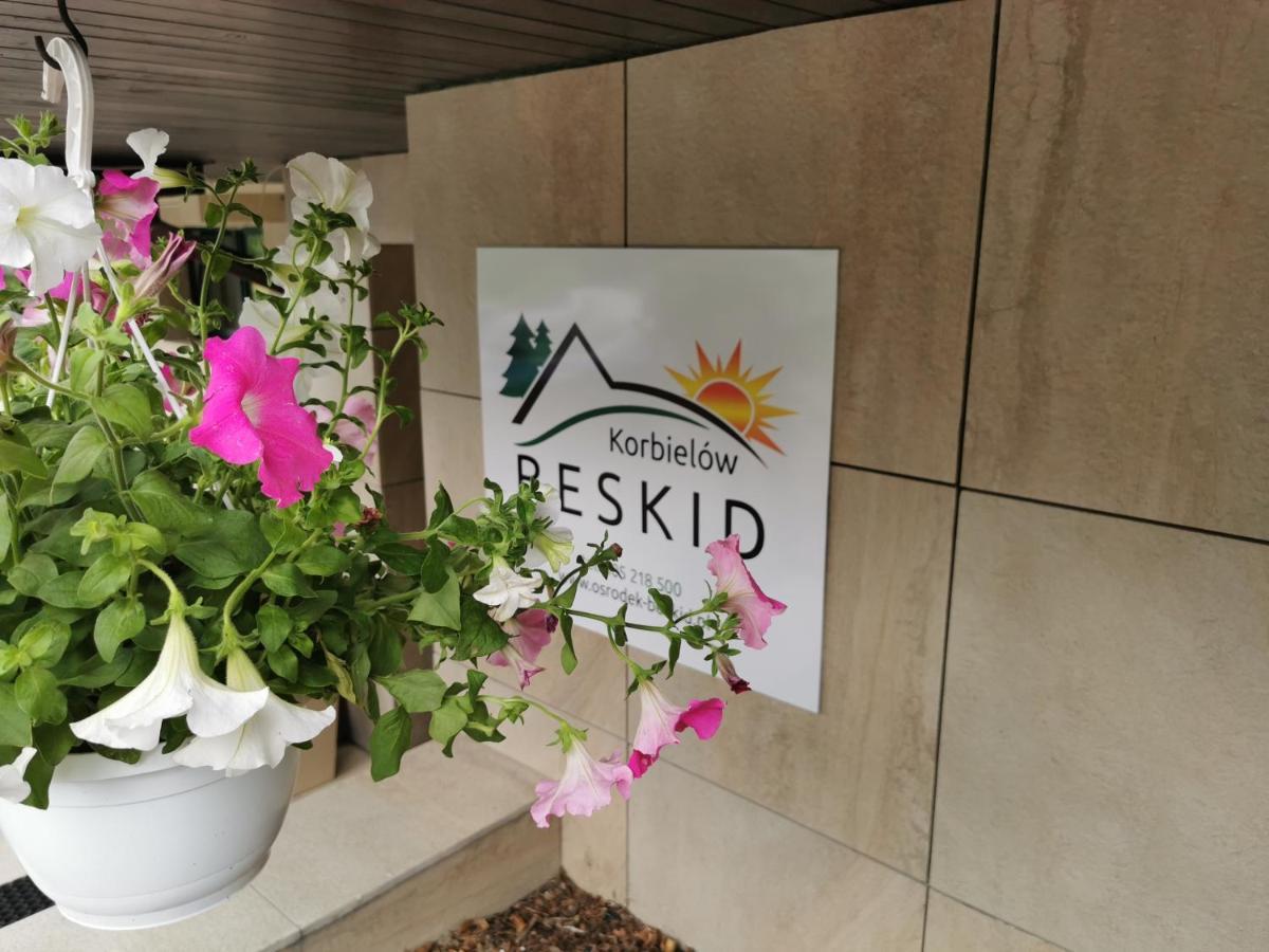 Osrodek Beskid Fizjo & Spa คอร์เบียลุฟ ภายนอก รูปภาพ